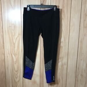 Tangerine Black Capri Leggings with Back Zipper Pocket & Reflective Strips S